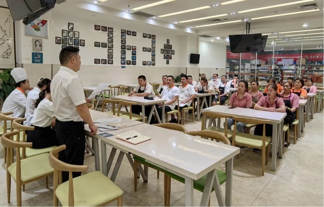 严守宁静关！鸿运国际餐饮集团开展秋季食堂宁静专项检查事情