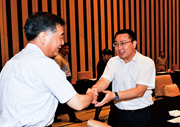原中央政治局常委、第十三届全国政协主席， 时任国务院副总理汪洋接见PG电子科技总裁薛驰